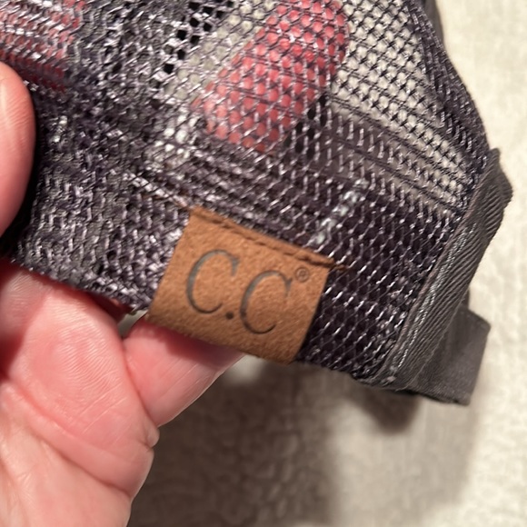 4/$20 Happy Camper hat - Picture 3 of 3